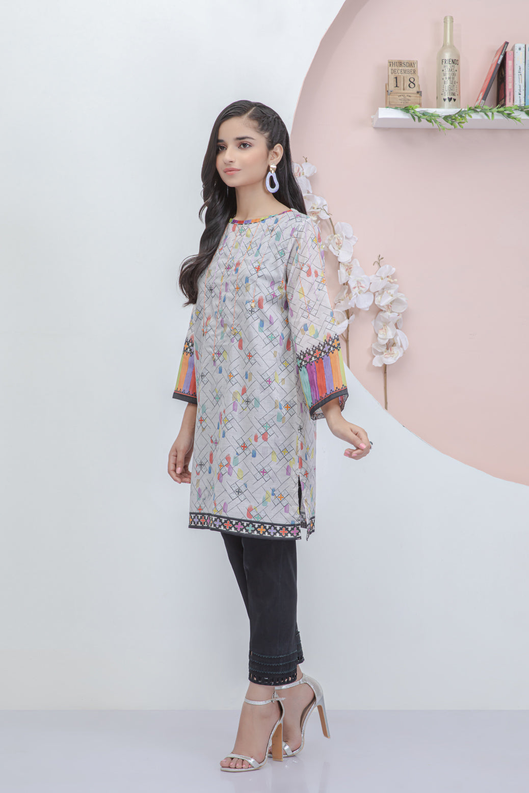 WHITE-LAWN-KURTI (AAK221P04)