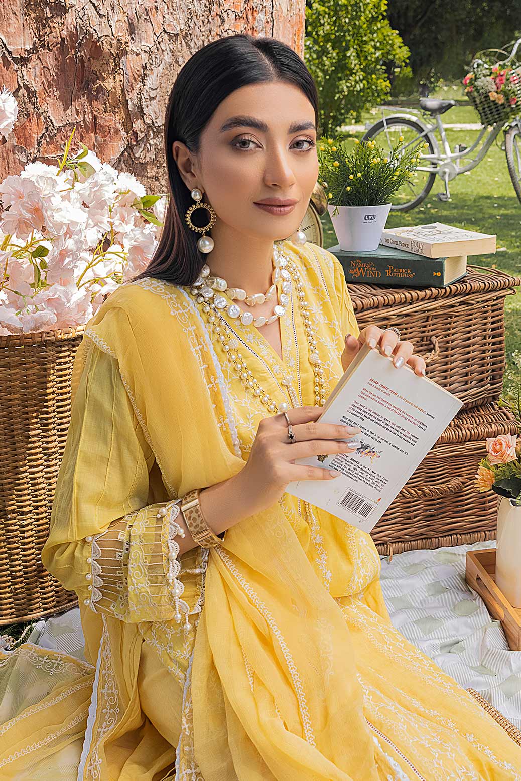 YELLOW-CHIKANKARI-SUIT(ACKS223P05)