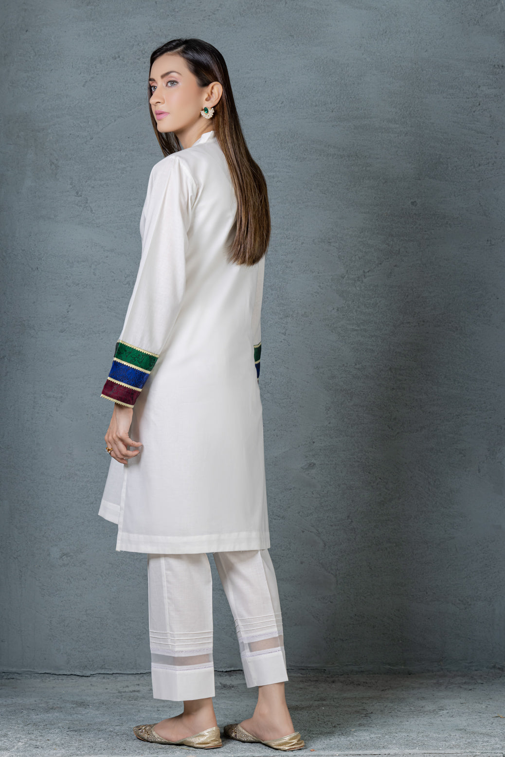 WHITE-LAWN-SUIT (BRSK222P08)