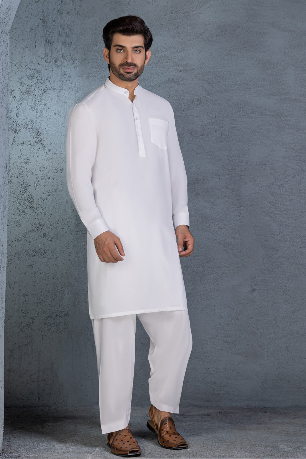 WHITE-BLENDED-SHALWAR SUIT (GSSB22-007)