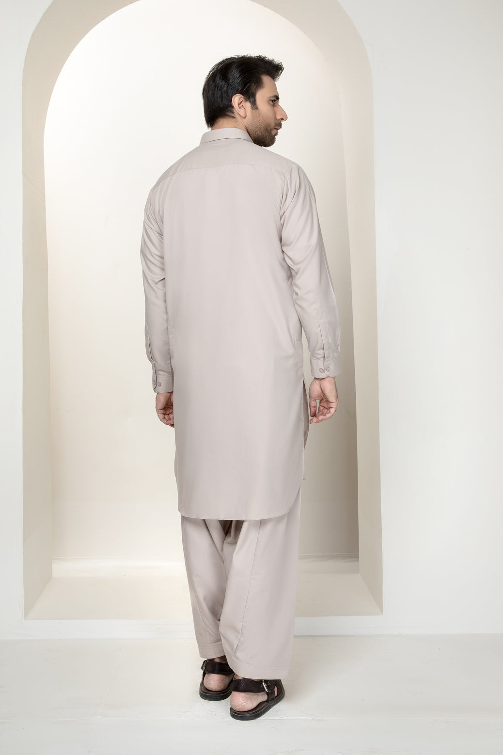 B-OAK-BLENDED-SHALWAR SUIT (GSSS22-018)