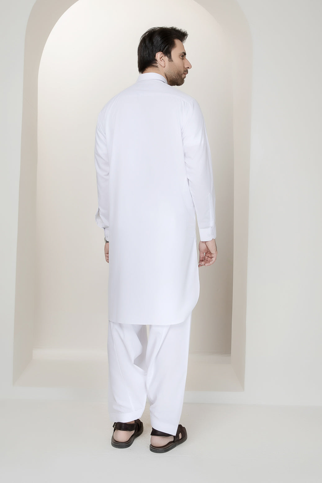 WHITE-BLENDED-SHALWAR SUIT (GSSS22-021)