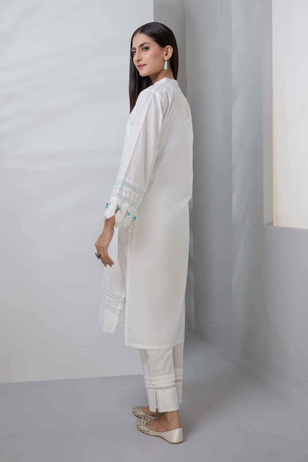 WHITE-LAWN-SUIT (RSK222P24)