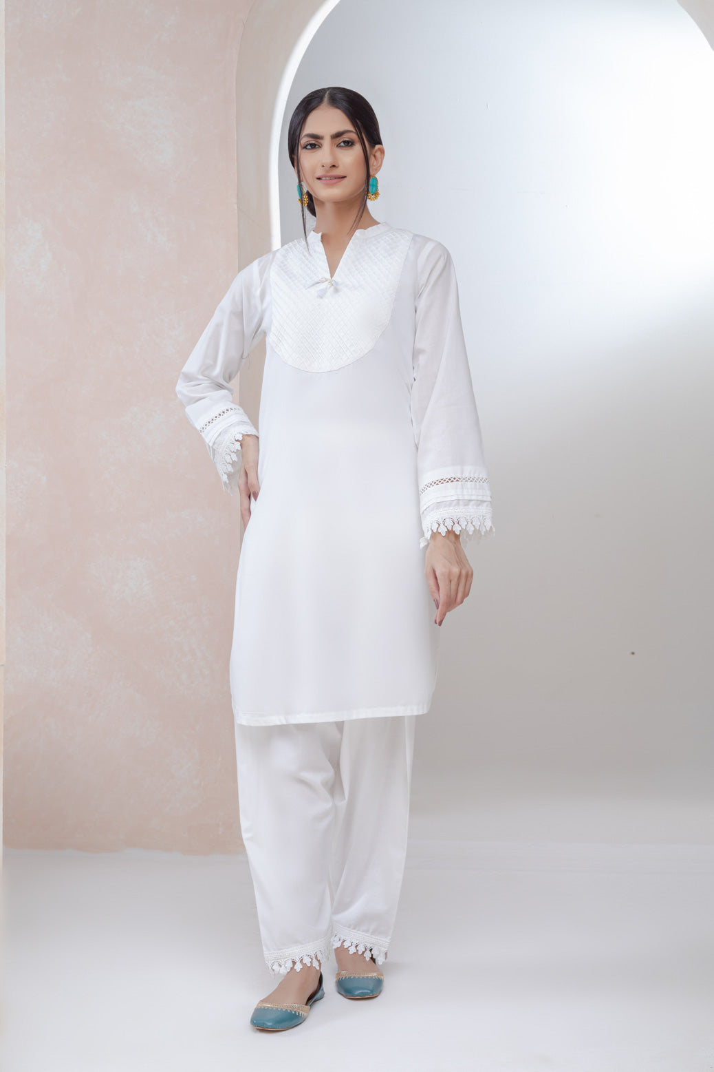 WHITE-LAWN-SUIT (SSK222P06)