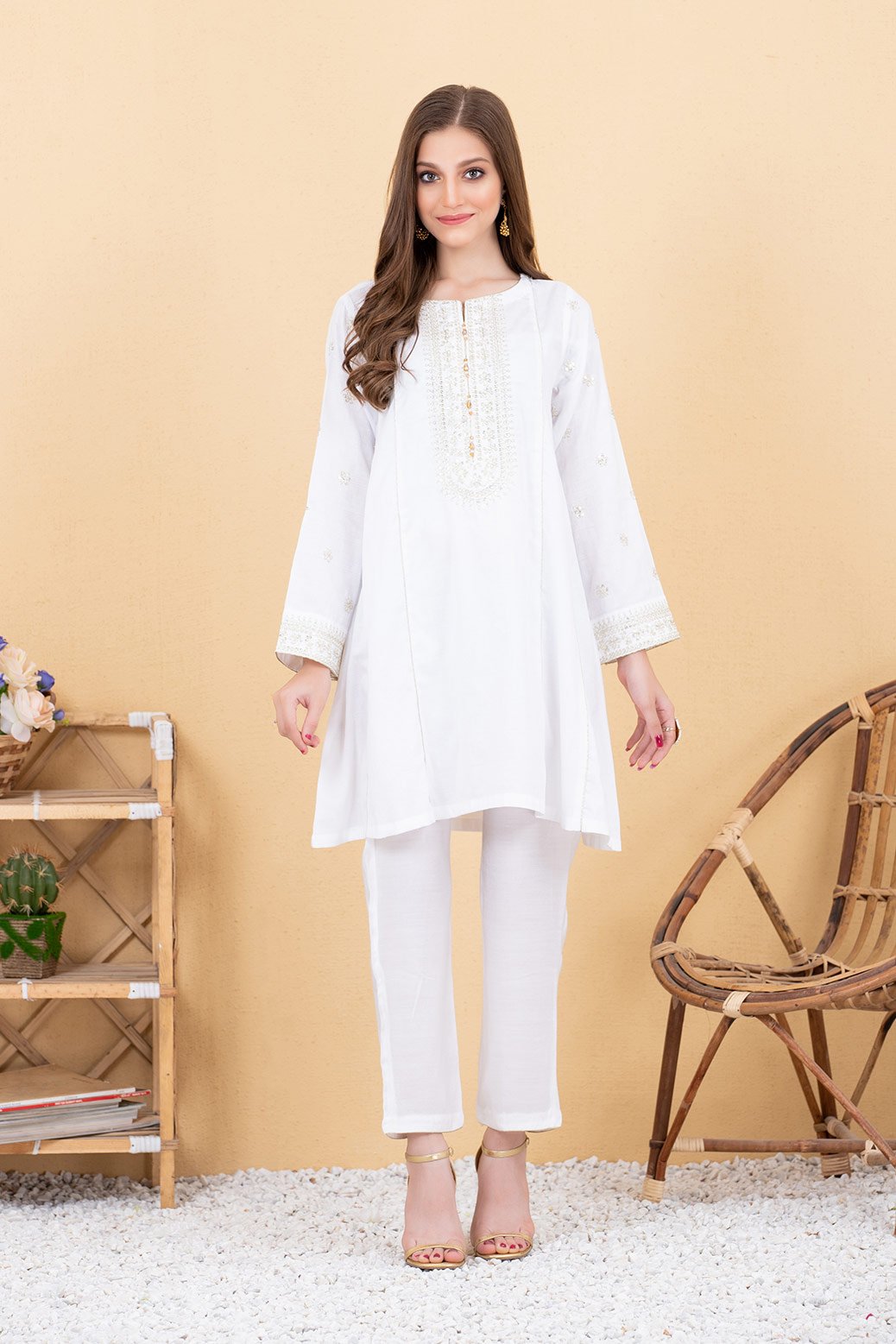 WHITE-DOBBY-KURTI (SWBN211P01)