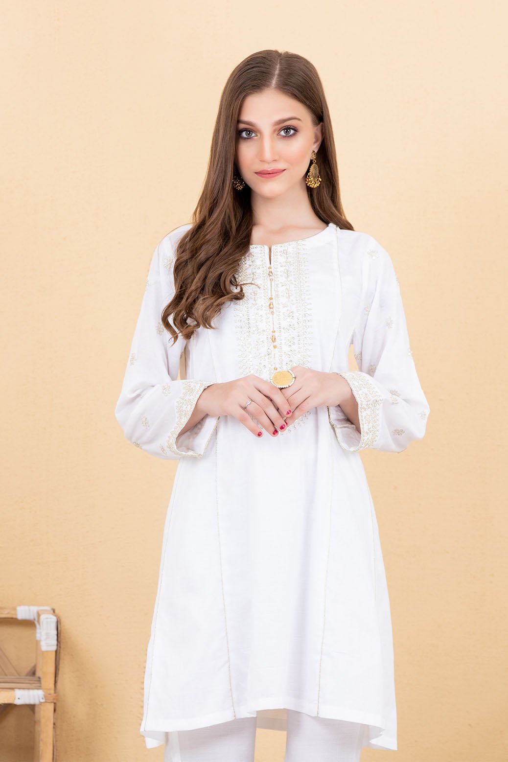 WHITE-DOBBY-KURTI (SWBN211P01)