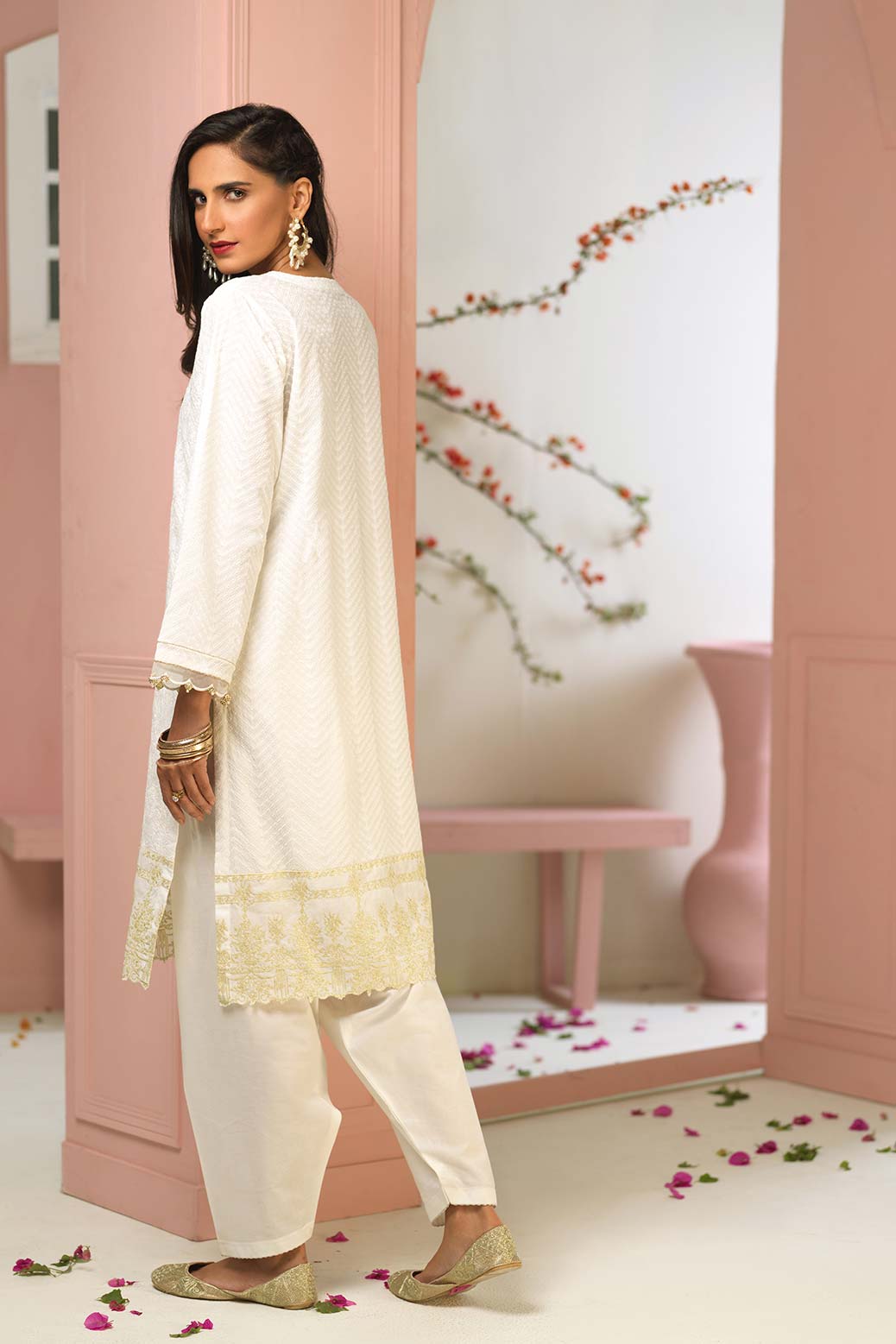 WHITE-LAWN-KURTI (SSK201P037)